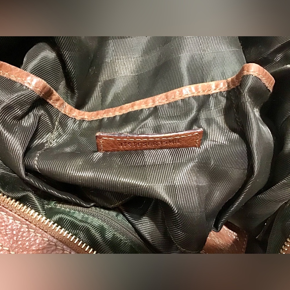 Burberry Bags - Picture 16 of 16